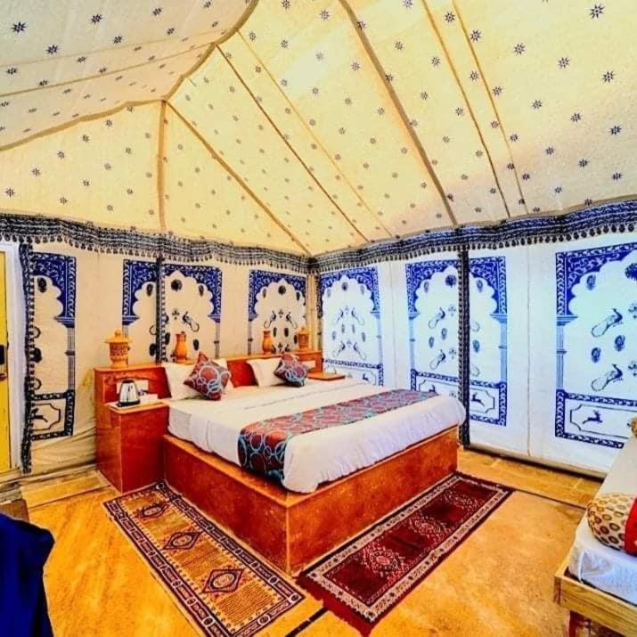 Om Luxury Resort Jaisalmer Bilik gambar