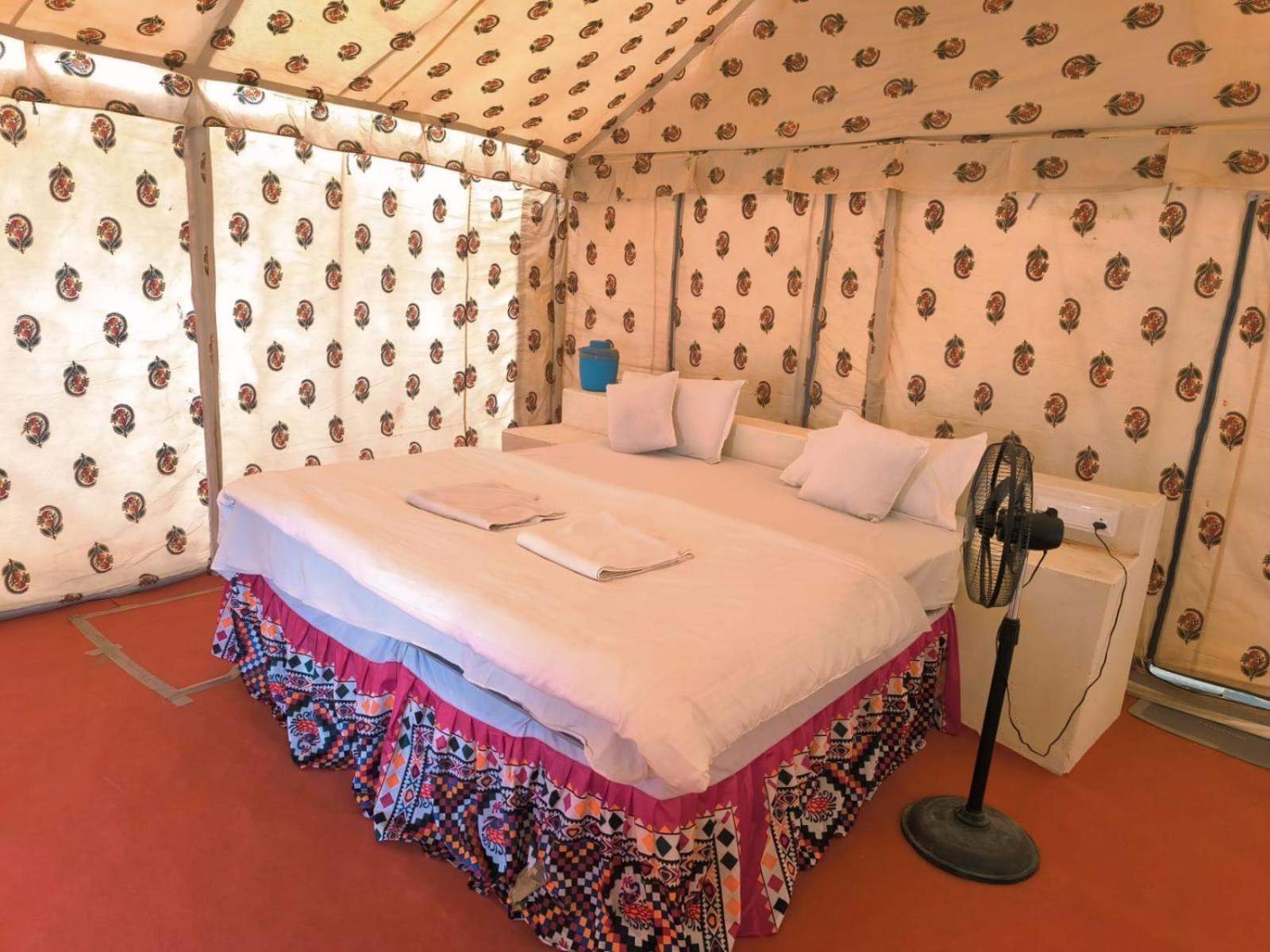Om Luxury Resort Jaisalmer Bilik gambar